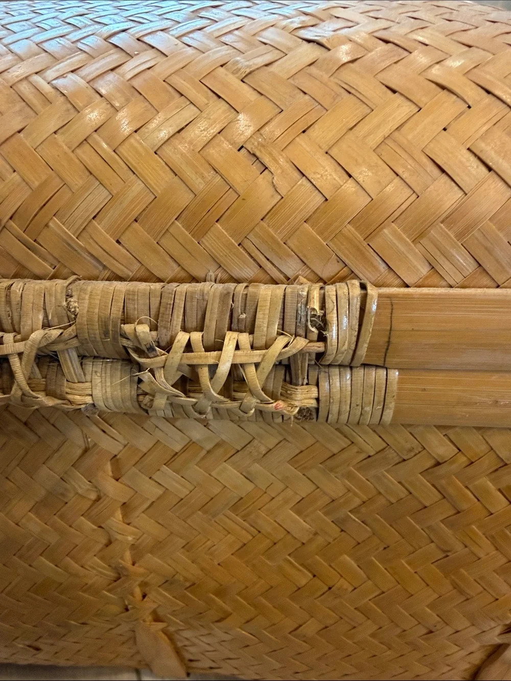 Vintage woven basket in Honey Brown